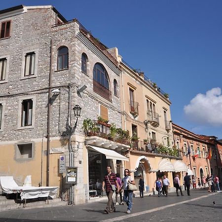 B&B Le 4 Fontane Ταορμίνα Εξωτερικό φωτογραφία